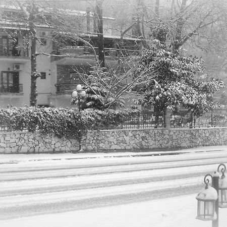 Nostos Hotel Káto Loutrákion Buitenkant foto