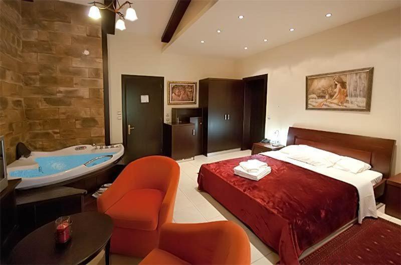 Nostos Hotel Káto Loutrákion Kamer foto