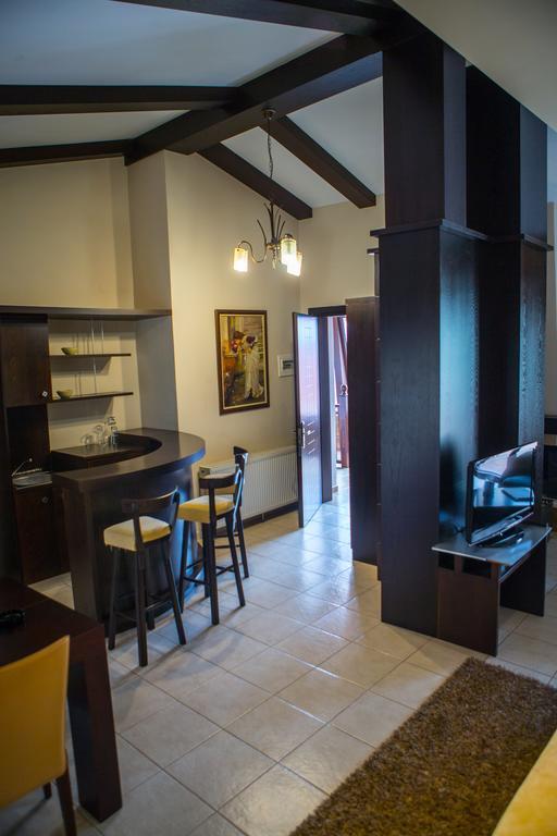 Nostos Hotel Káto Loutrákion Buitenkant foto