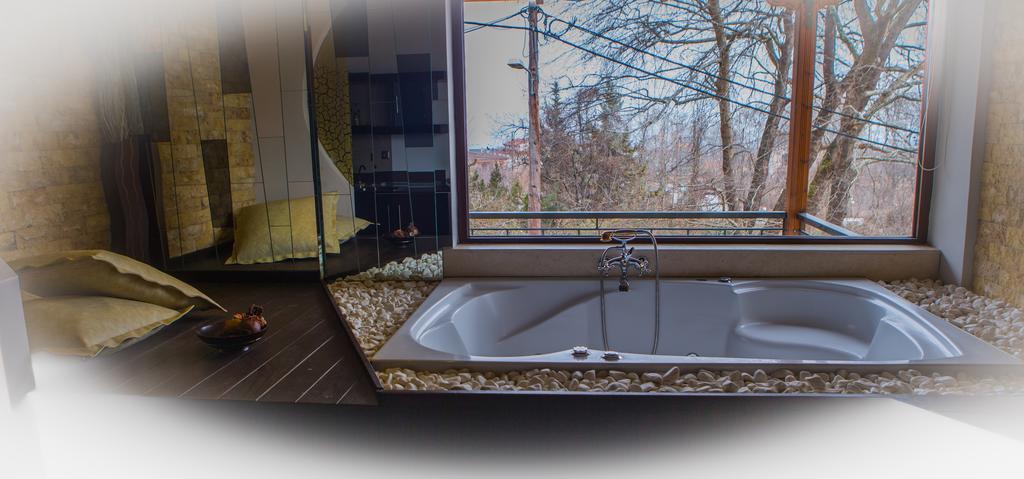 Nostos Hotel Káto Loutrákion Buitenkant foto