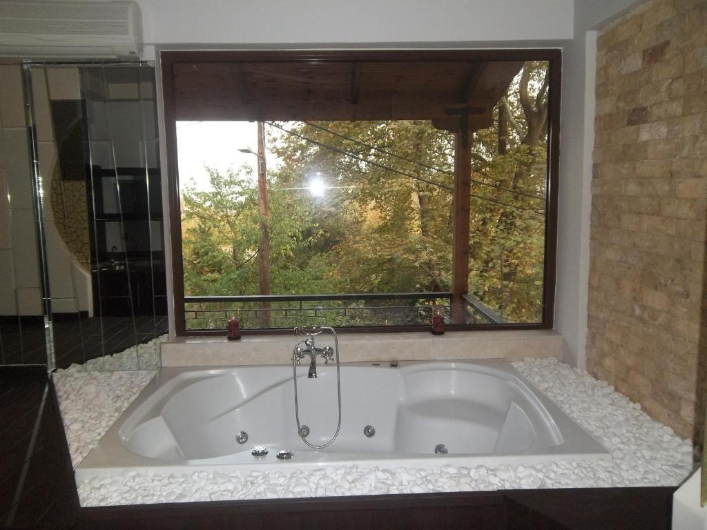 Nostos Hotel Káto Loutrákion Buitenkant foto
